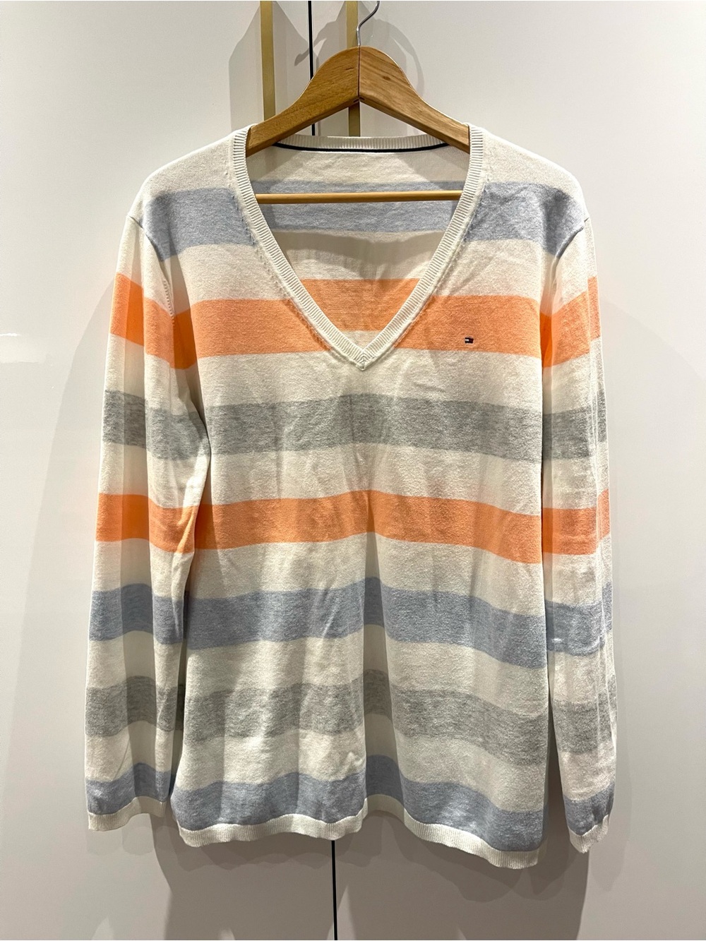 Tommy Hilfiger Striped V-Neck striped Sweater XL